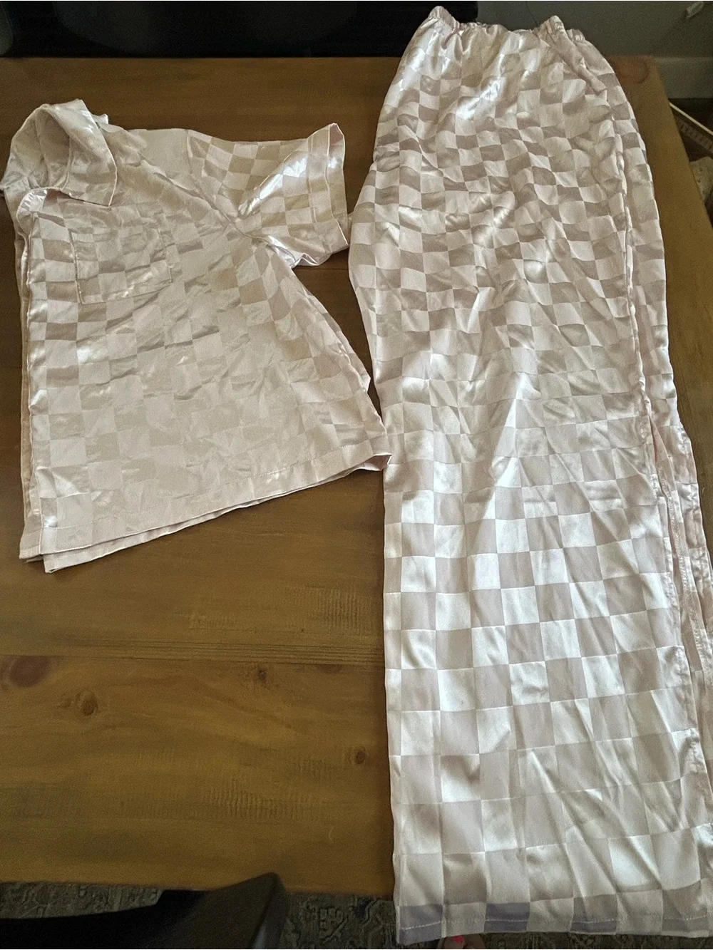 Silky Checker Satin Pajama Set in Pale Pink